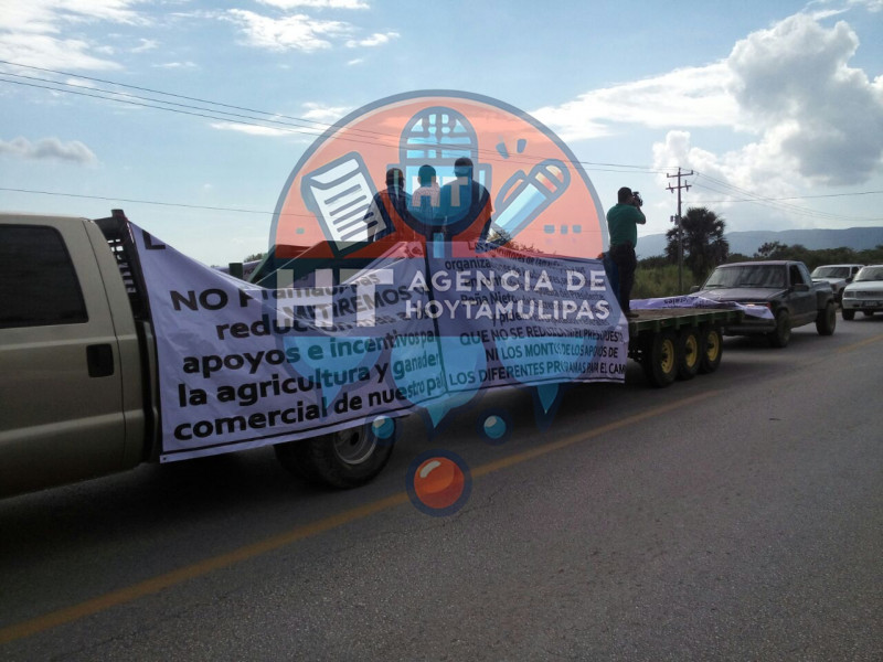 Bloqueo de carretera Mante