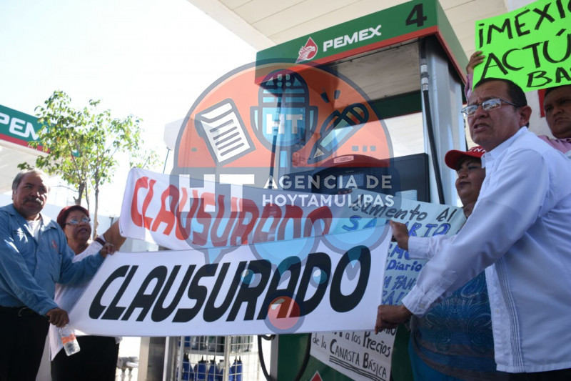 Protesta contra el aumento a la gasolina en Victoria