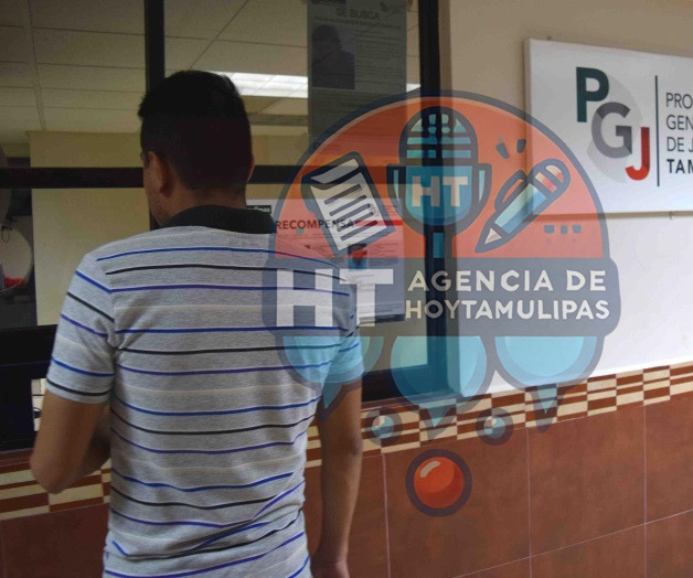 Presentando denuncia en la Ministerial