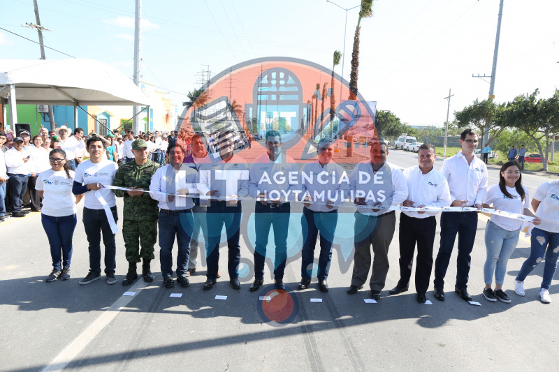 Cabeza de Vaca inaugura obras en Valle Hermoso