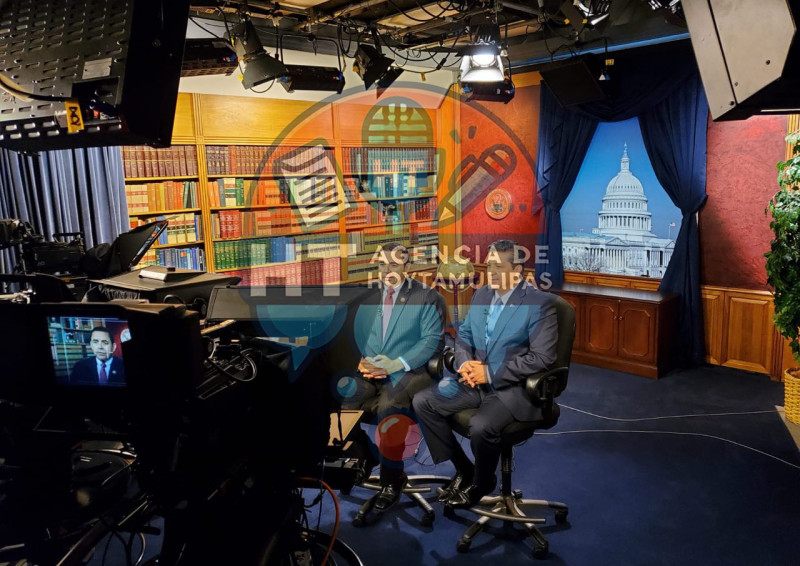 Cabeza de Vaca y Henry Cuellar