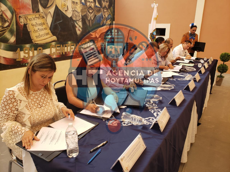 Firman convenio Gobierno del Estado