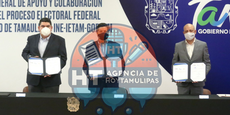 Cabeza de Vaca firma acuerdo
