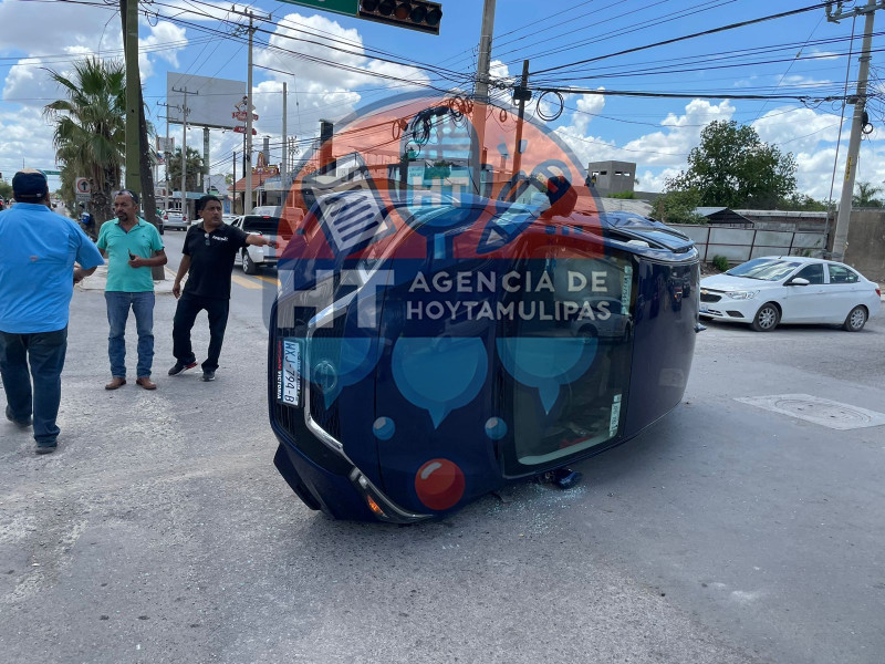 Volcadura en Victoria