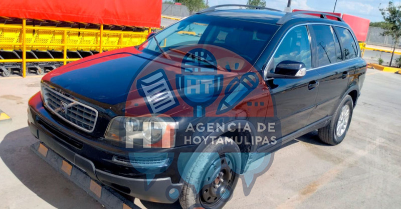 Ratas se llevan camioneta en Reynosa