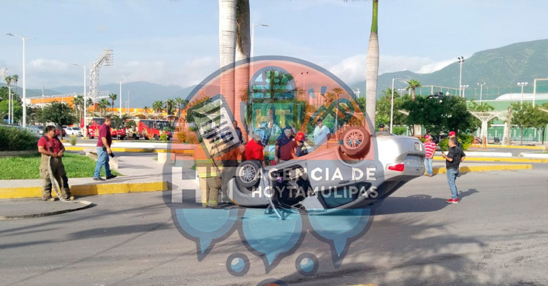 Volcadura en Victoria