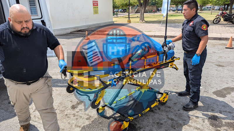 Param�dicos trasladan a lesionado