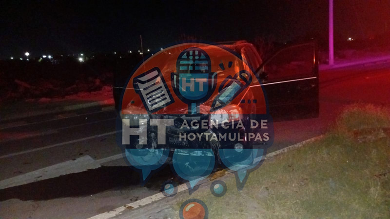 Camioneta chocada en accidente