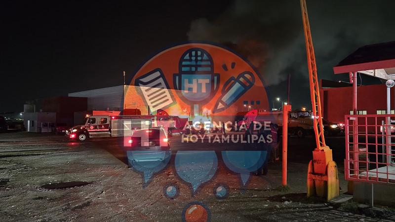 Incendio de tr�iler